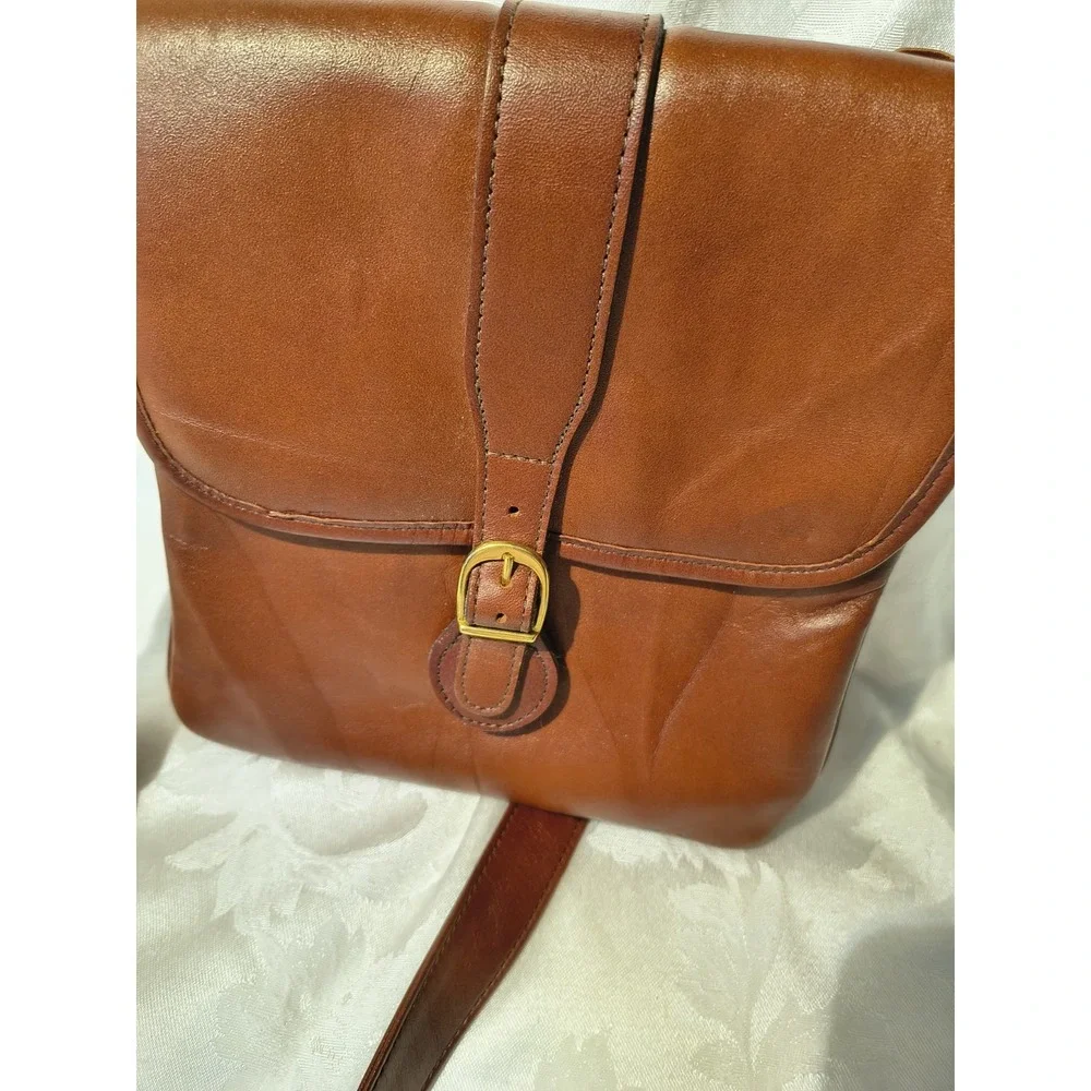 Vtg SAS Genuine Leather Crossbody Shoulder Purse Bag Brown Adjustable Strap